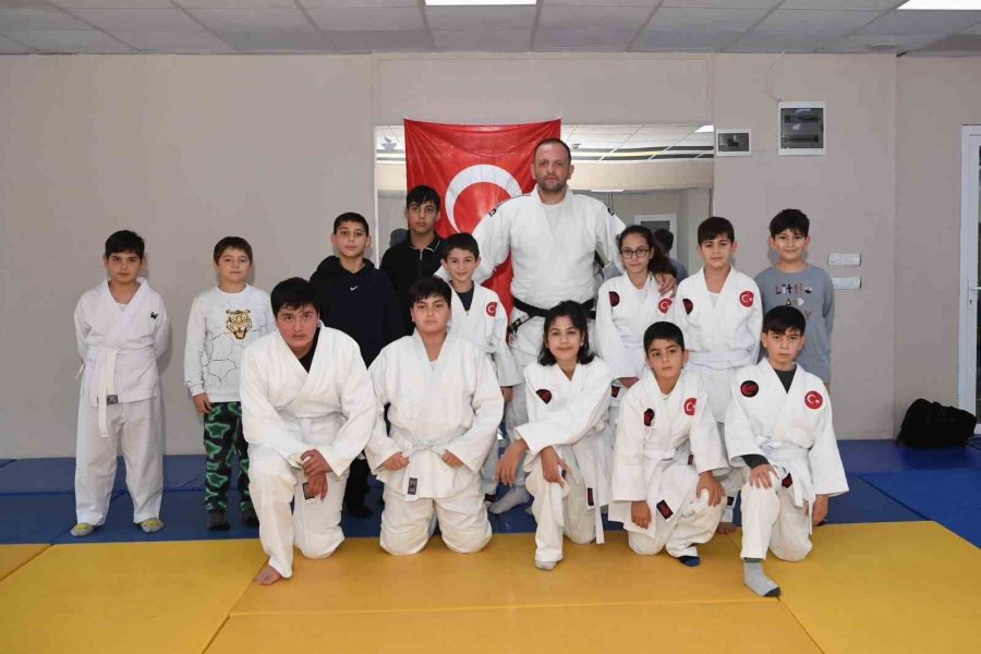 İsmet Selekler Spor Kompleksi’nde Kurslar Başladı