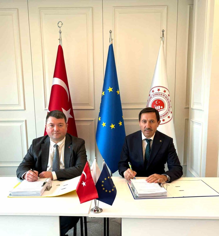 ’dirençli Karatay Projesi’nde İmzalar Atıldı