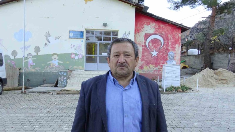 Bu Köyde Güneş Ancak Saat 12.30’da Görülebiliyor