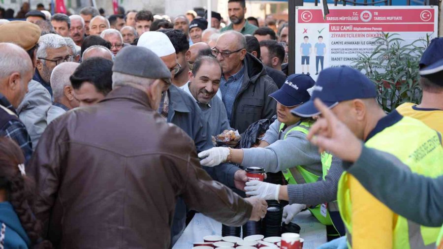Tarsus’ta Sıcak Çorba İkramı Başladı