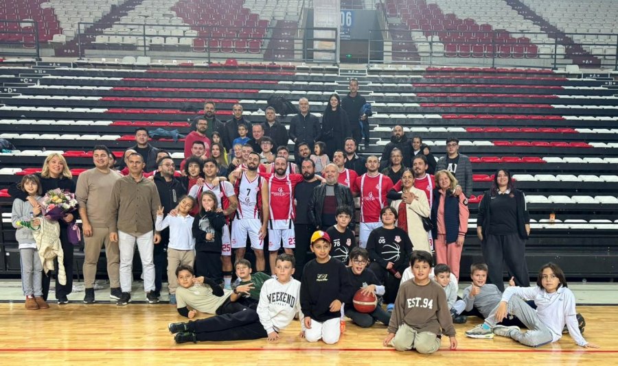 Muratpaşa Belediyespor Namağlup Bölgesel Lig’de