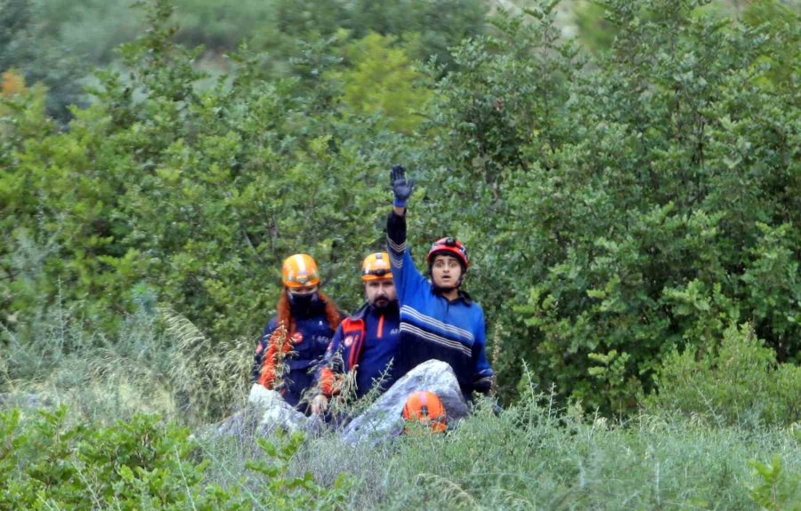 Dağın Zirvesinde Mahsur Kalıp Çığlığını 4 Gün Sonra Duyurabilen Genç: "devletimden Allah Razı Olsun, Gelmeseler Ölecektim"