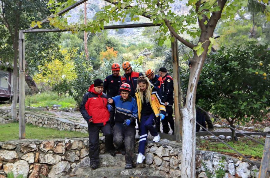 Dağın Zirvesinde Mahsur Kalıp Çığlığını 4 Gün Sonra Duyurabilen Genç: "devletimden Allah Razı Olsun, Gelmeseler Ölecektim"