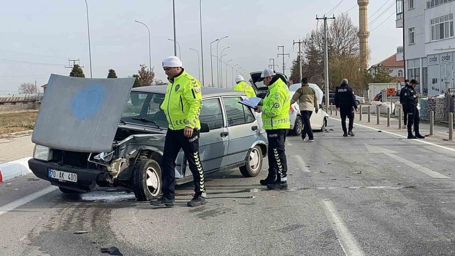 Karaman’da Otomobiller Çarpıştı: 3 Yaralı