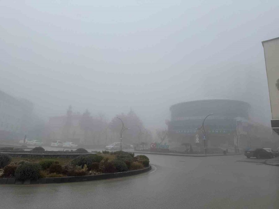 Kulu’da Yoğun Sis Ulaşımı Olumsuz Etkiledi
