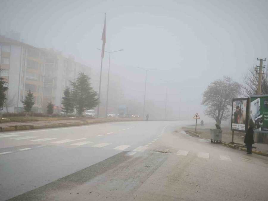 Kulu’da Yoğun Sis Ulaşımı Olumsuz Etkiledi