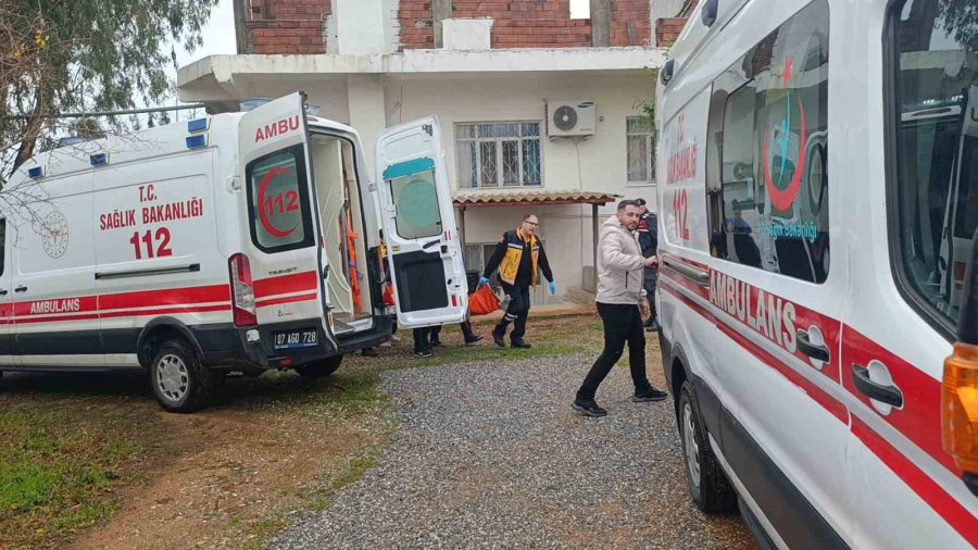 Tartıştığı Babasını Ve Yengesini Tabancayla Vurarak Ağır Yaraladı