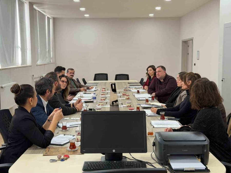 İletişim Fakültesi Öğrencileri İçin Sektör Odaklı Eğitim Masaya Yatırıldı