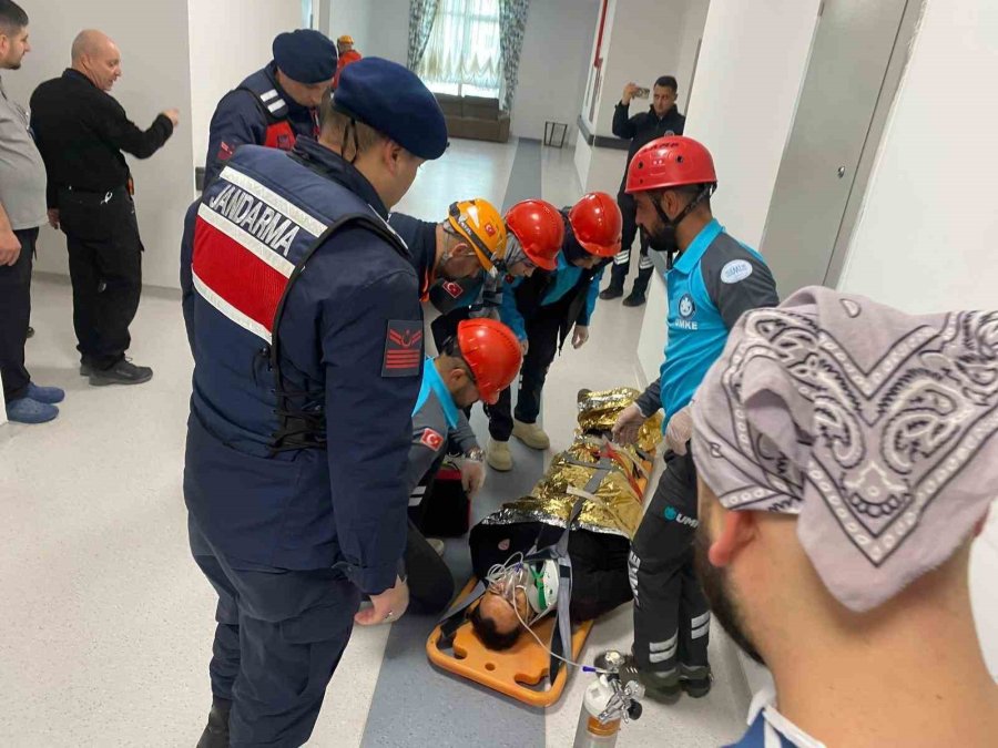 Niğde’de Gerçeğini Aratmayan ’saha Tatbikatı’