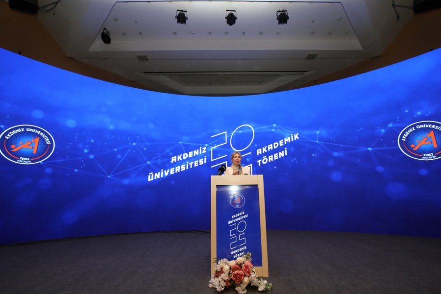Akdeniz Üniversitesi’nde Akademik Tören Gururu
