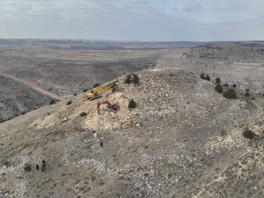 Karaman’da Kepçeyle Tarihi Eser Arayanlara Operasyon: 14 Gözaltı