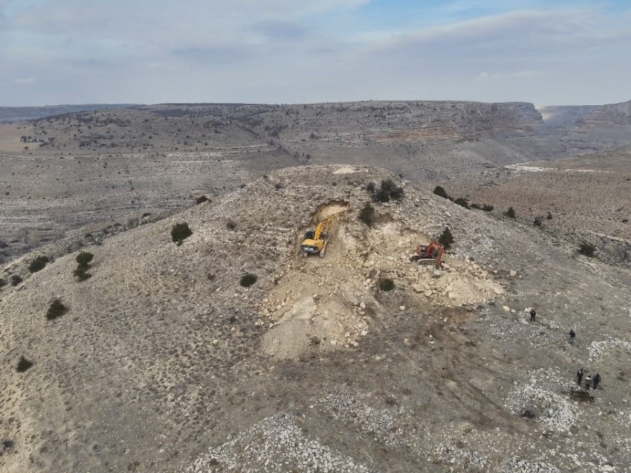 Karaman’da Kepçeyle Tarihi Eser Arayanlara Operasyon: 14 Gözaltı