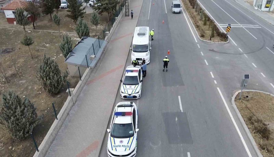 Karaman’da Okul Servislerine Yönelik Denetimler Devam Ediyor