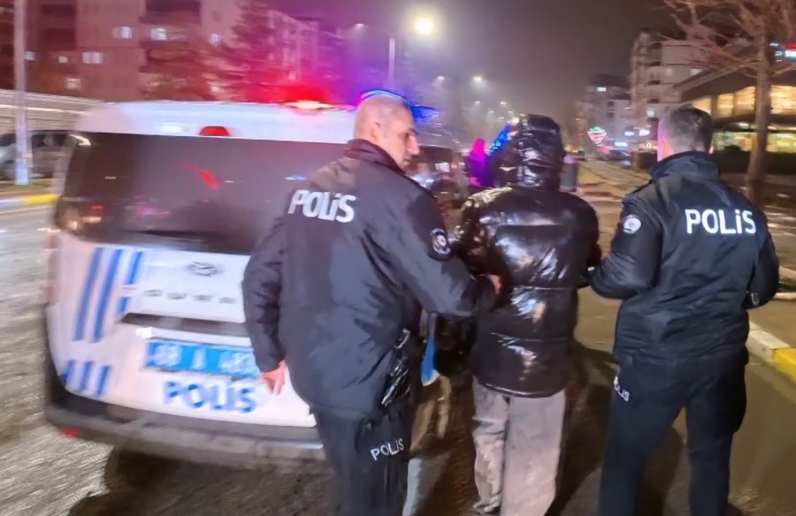 Polisten Kaçan Motosiklet Sürücüsüne 82 Bin Lira Ceza