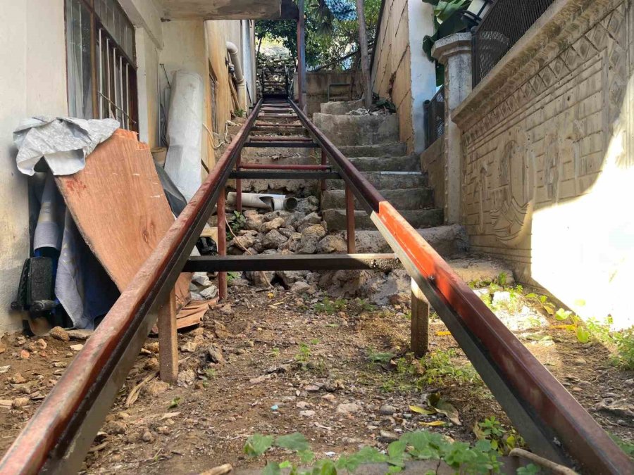 İlkel Teleferikle Okula Gidebilen Engelli Tunahan İçin Türkiye Seferber Oldu