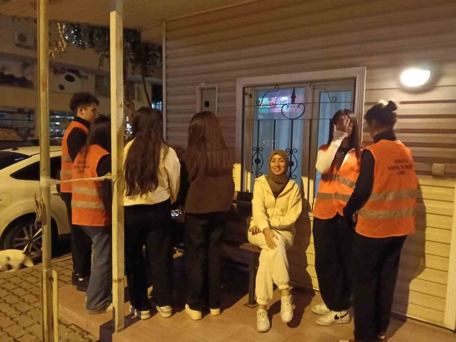 Kumluca’da Lise Öğrencileri 10 Yıldır Yardımlaşma Duygusunu Canlı Tutuyor
