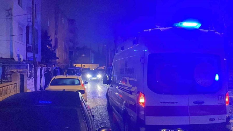 Karaman’da Bir Kişi Boşanma Aşamasındaki Karısını Öldürerek İntihar Etti