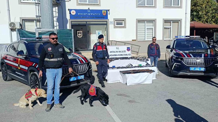 Jandarmadan Silah Operasyonu: 30 Tabanca, 27 Av Tüfeği Ele Geçirildi