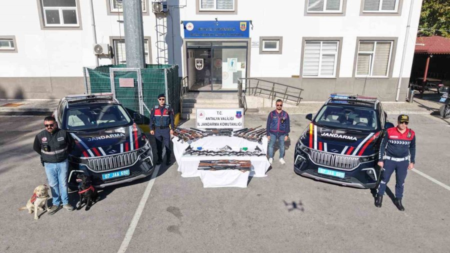Jandarmadan Silah Operasyonu: 30 Tabanca, 27 Av Tüfeği Ele Geçirildi