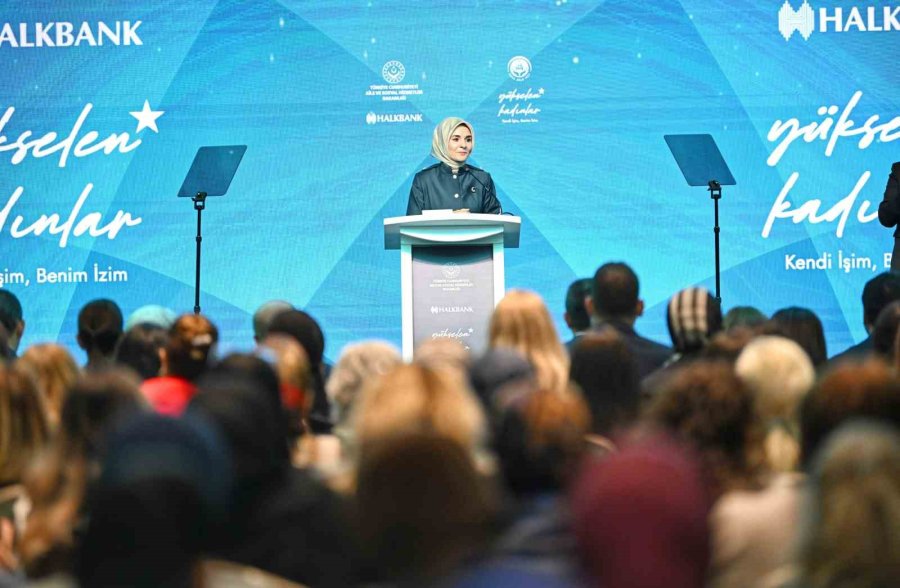 Bakan Göktaş: "kadınlarımız Kalkınmanın Asli Faktörüdür"