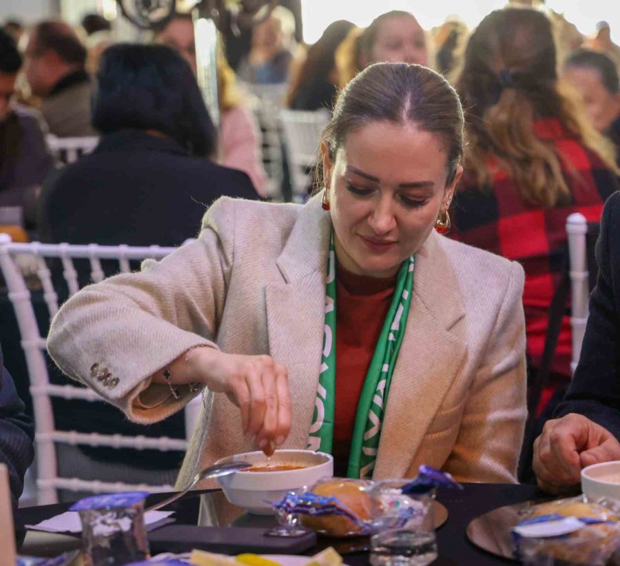 Antalya’da Geleneksel Bamya Çorbası Etkinliği
