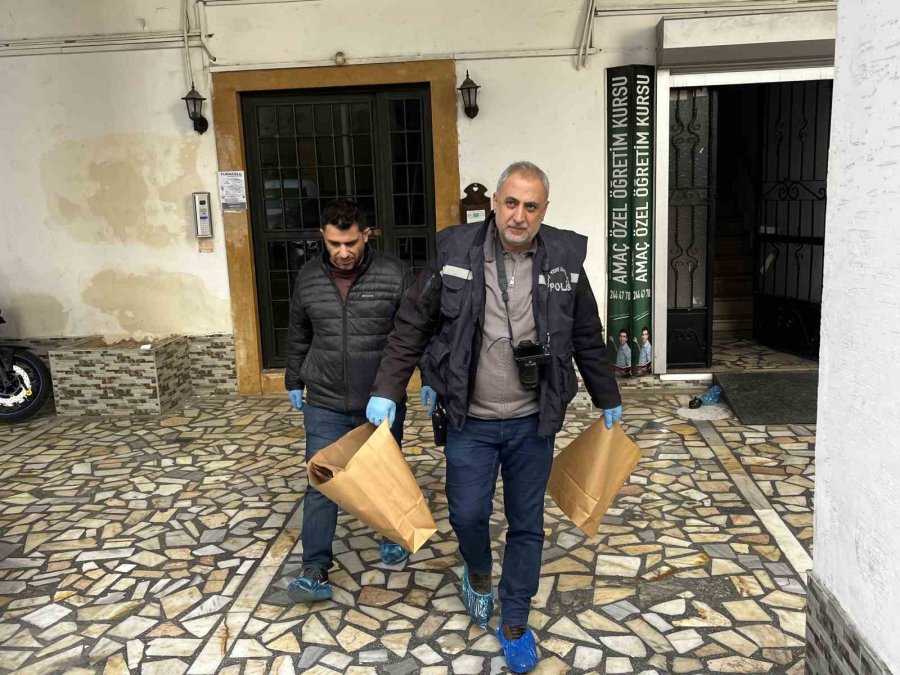 Antalya’da Yaşlı Kadın Evinde Ölü Bulundu
