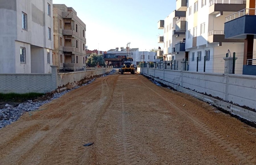 Akdeniz’de Yol Çalışmaları Hız Kesmiyor