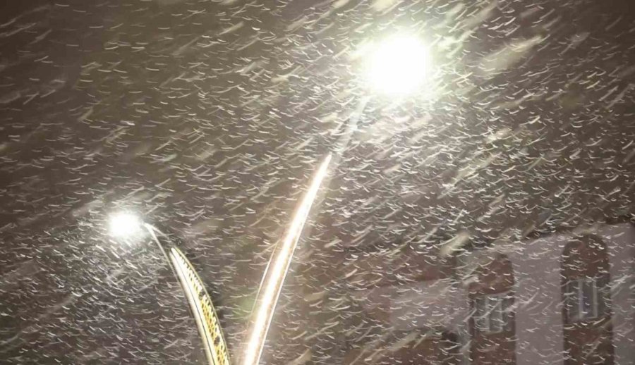 Aksaray’da Beklenen Kar Yağışı Başladı