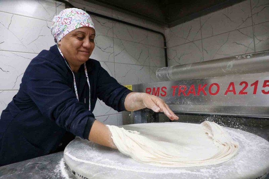 Kadın Emeği Üretimi Gelire Dönüşüyor