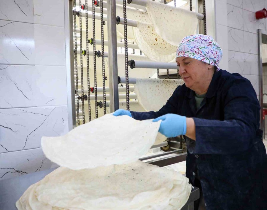 Kadın Emeği Üretimi Gelire Dönüşüyor