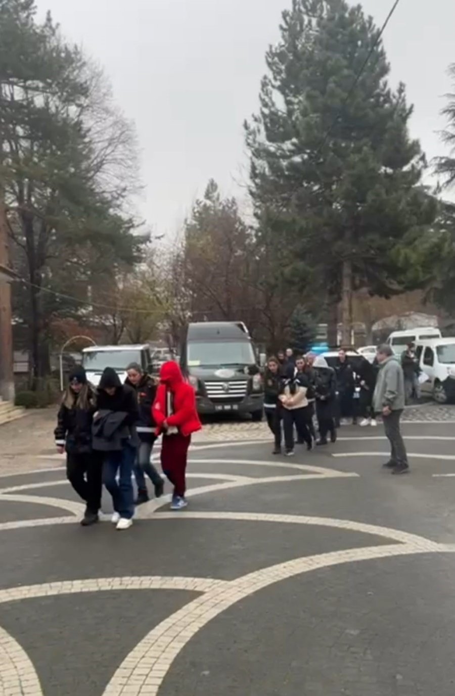 Akşehir’de Polisten Fuhuş Operasyonu: 6 Tutuklama