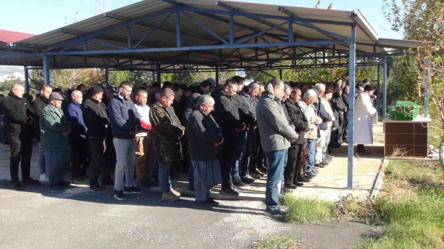 Yangında Ölen 2 Kardeşe Acı Veda: Aynı Tabutla Getirilip Aynı Kabre Defnedildiler