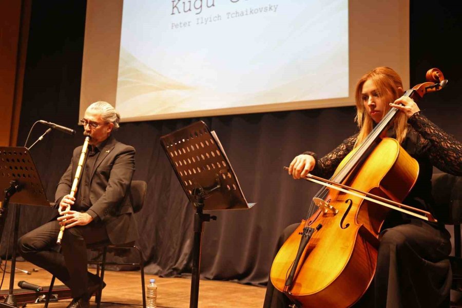 ’zefir Zamanı’ Konseri Müzikseverlerle Buluştu