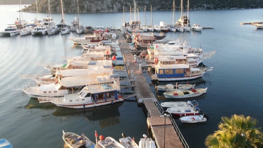 Antalya’dan Eğitime Yelken Açan Tekne, Bir Çocuğun Hayallerini Taşıyor