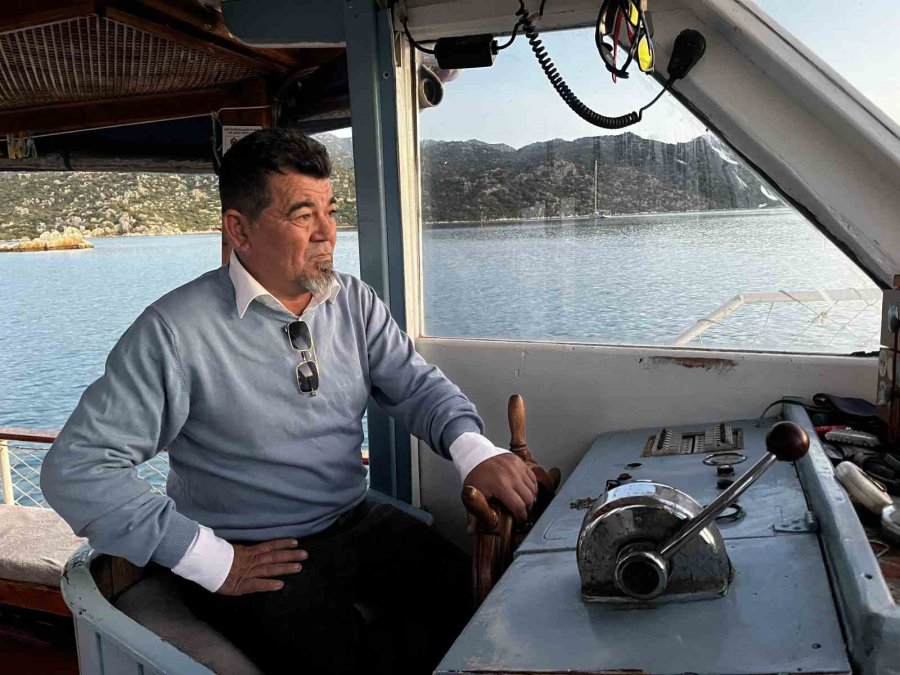 Antalya’dan Eğitime Yelken Açan Tekne, Bir Çocuğun Hayallerini Taşıyor