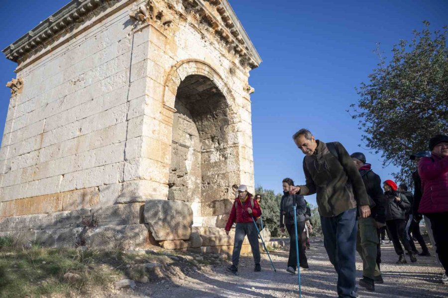 Tarihi Kilikya Yolu Yürüyüşü Doğa Ve Tarih Tutkunlarını Buluşturdu