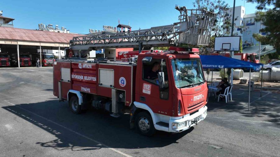 Antalya Büyükşehir Belediyesi Yeni Yıl Mesaisine Hazır