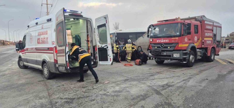 Karaman’da Kamyon Otomobile Çarptı: 2 Yaralı