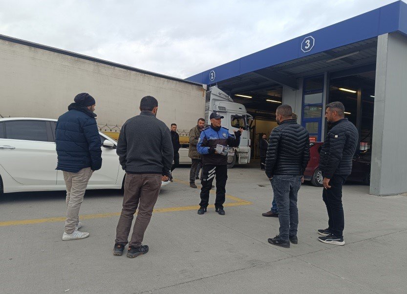 Araç Muayene İstasyonundaki Vatandaşlar Bilgilendirildi