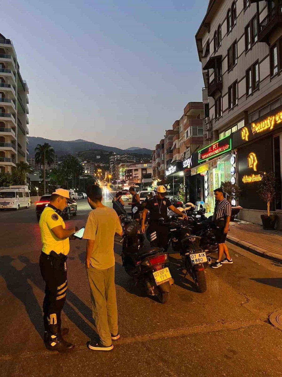 2026’ya Sayılı Saatler Kala Alanya’da Yılbaşı Tedbirleri Artırıldı