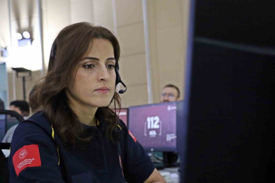 Antalya’da 112 Acil Çağrı Merkezine 2025 Yılında 3 Milyon Çağrı Geldi, Yüzde 54’ü Asılsız Çıktı