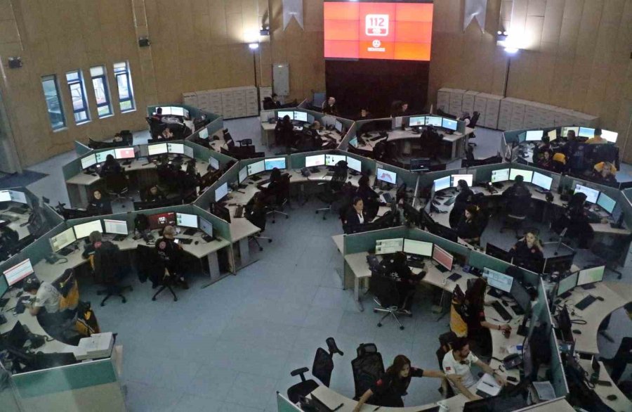 Antalya’da 112 Acil Çağrı Merkezine 2025 Yılında 3 Milyon Çağrı Geldi, Yüzde 54’ü Asılsız Çıktı