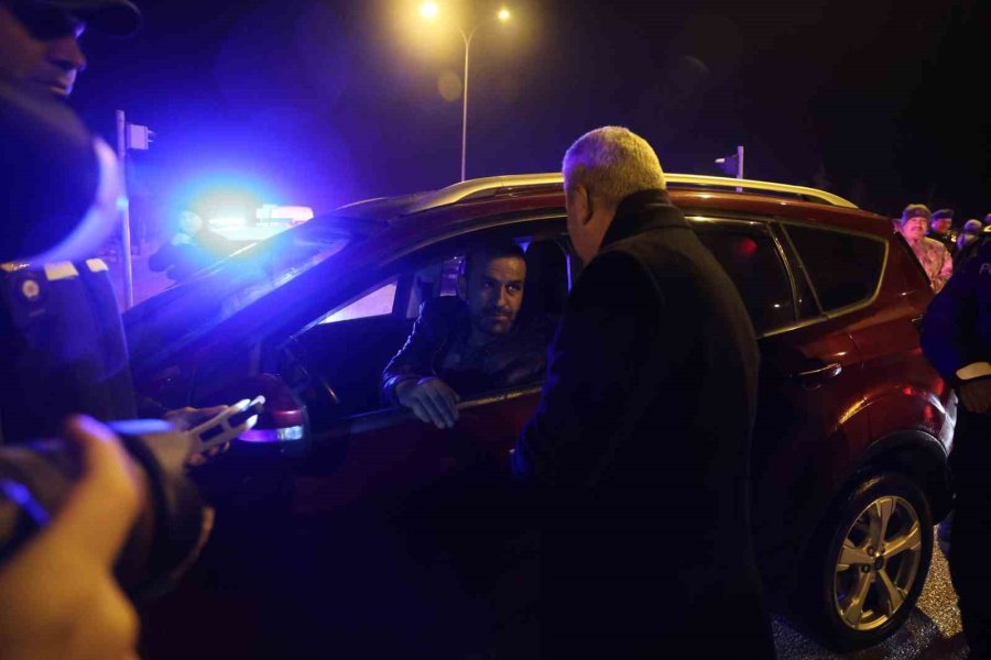 Konya Protokolü, Sürücülerin Ve Polislerin Yeni Yılını Kutladı