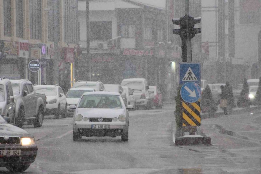 Karapınar’da Kar Yağışı Etkili Oldu