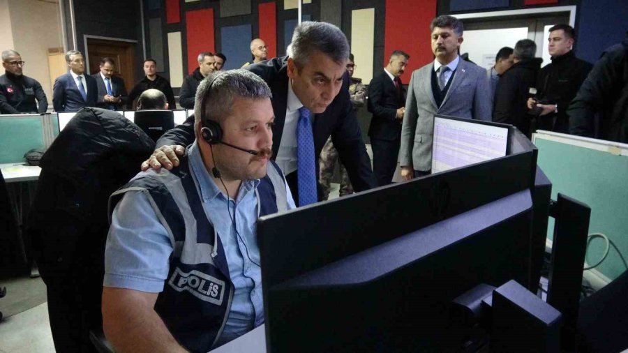 Mersin’de Yılbaşı Tedbirleri Üst Seviyede: 12 Bin 216 Güvenlik Personeli Görevde