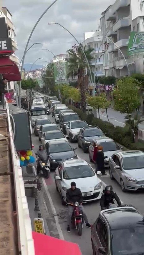 Ters Yönden Gelen Motosiklete Otomobil Çarptı: 1 Yaralı