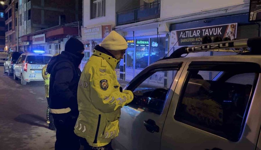 Kulu’da Denetimlerde 990 Kişi Tek Tek Kontrol Edildi