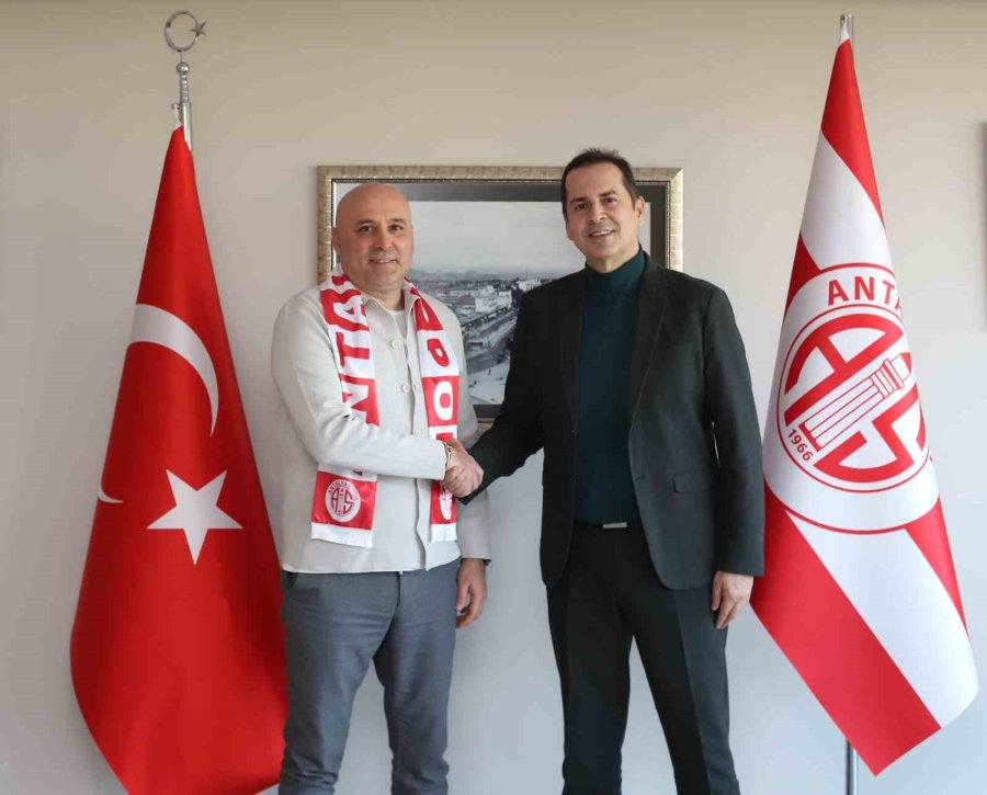 Antalyaspor’da Takımın Başına Sami Uğurlu Getirildi