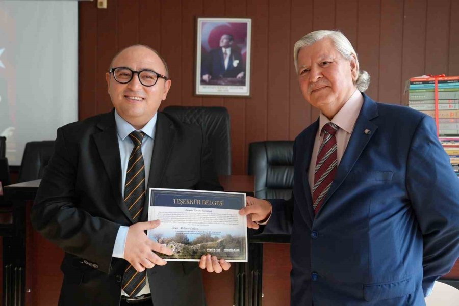 3 Ocak Şiir Yarışmasında Dereceye Girenler Belirlendi