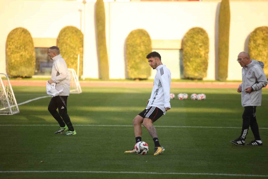 Beşiktaş’ta Devre Arası Çalışmalarını Antalya’da Sürdürdü